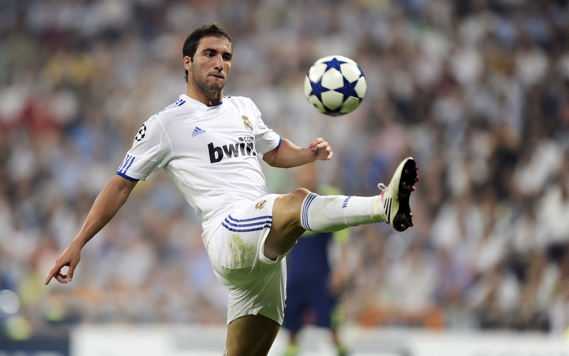 切特·姆巴佩?不,是切特·霍姆格伦!NBA总决赛魔术轻取活塞,新生代巨星的接管宣言